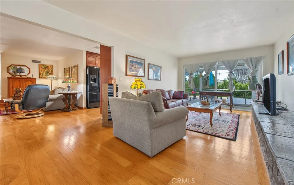 1801 Via Palomares