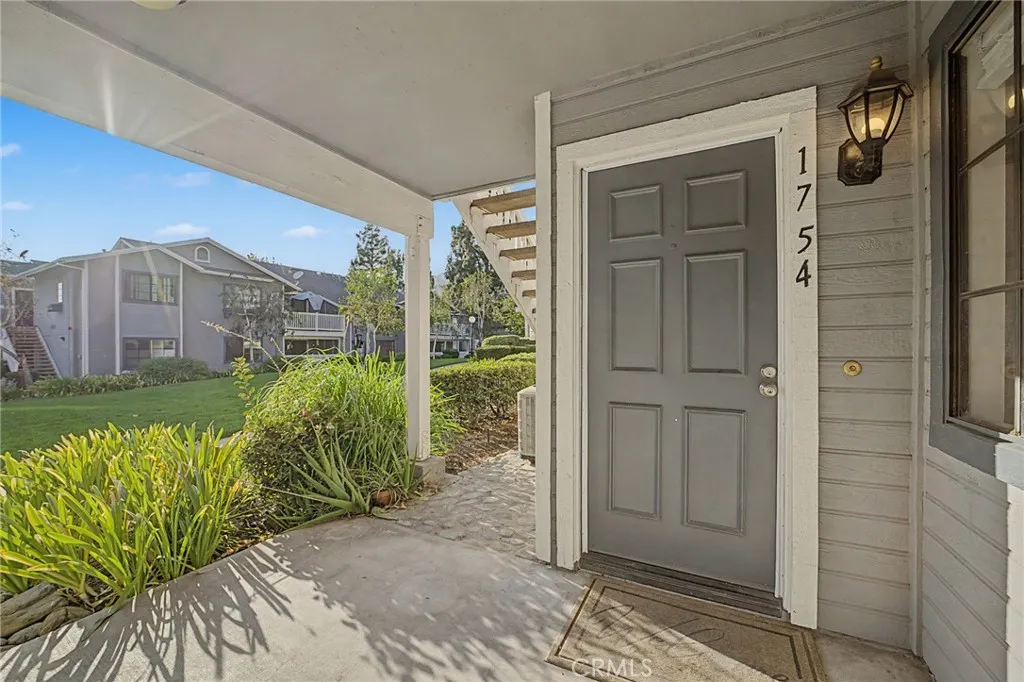 1754 Shady Oaks Court