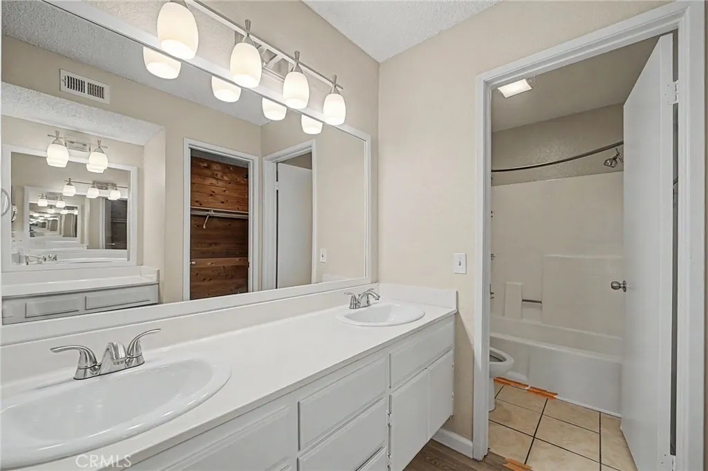 1754 Shady Oaks Court