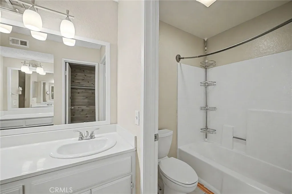 1754 Shady Oaks Court