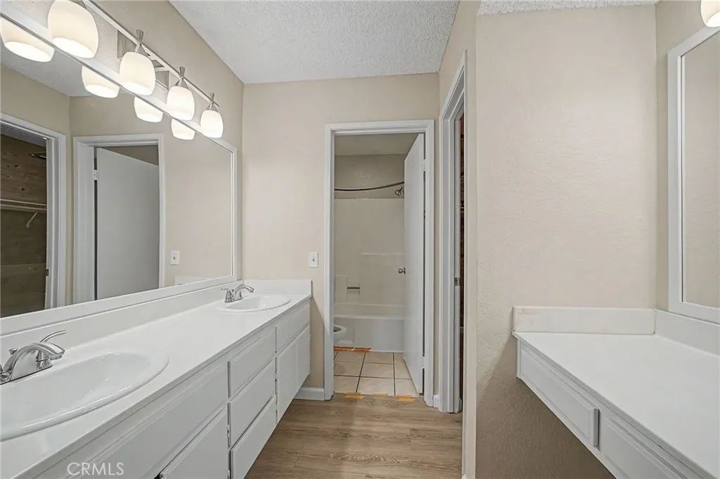 1754 Shady Oaks Court