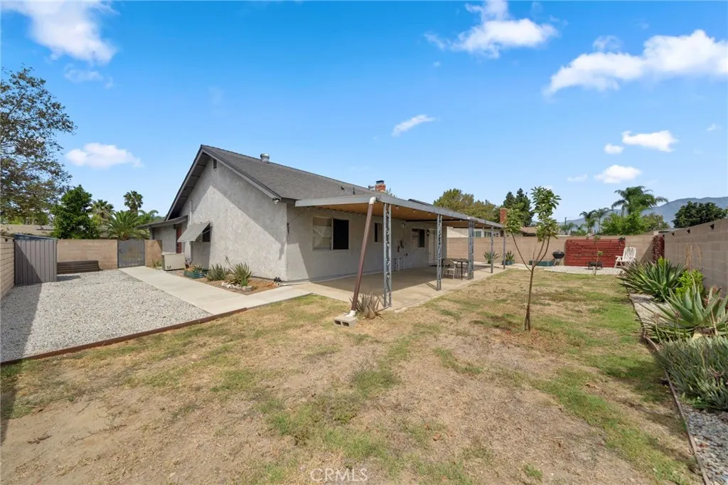 1435 S Magnolia Avenue