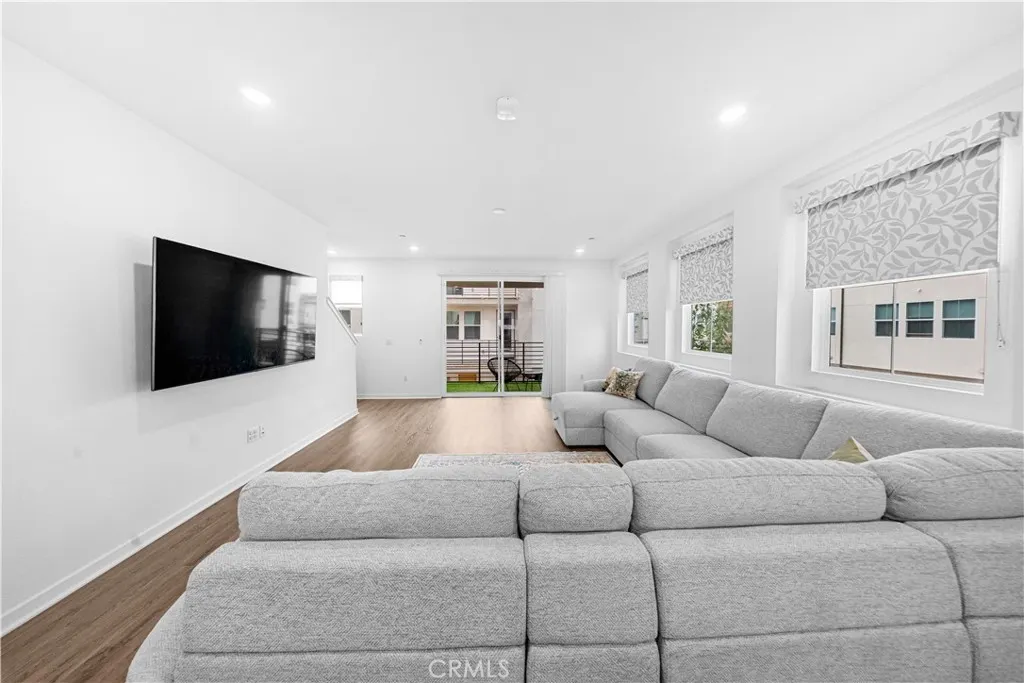 667 Lemon Lane