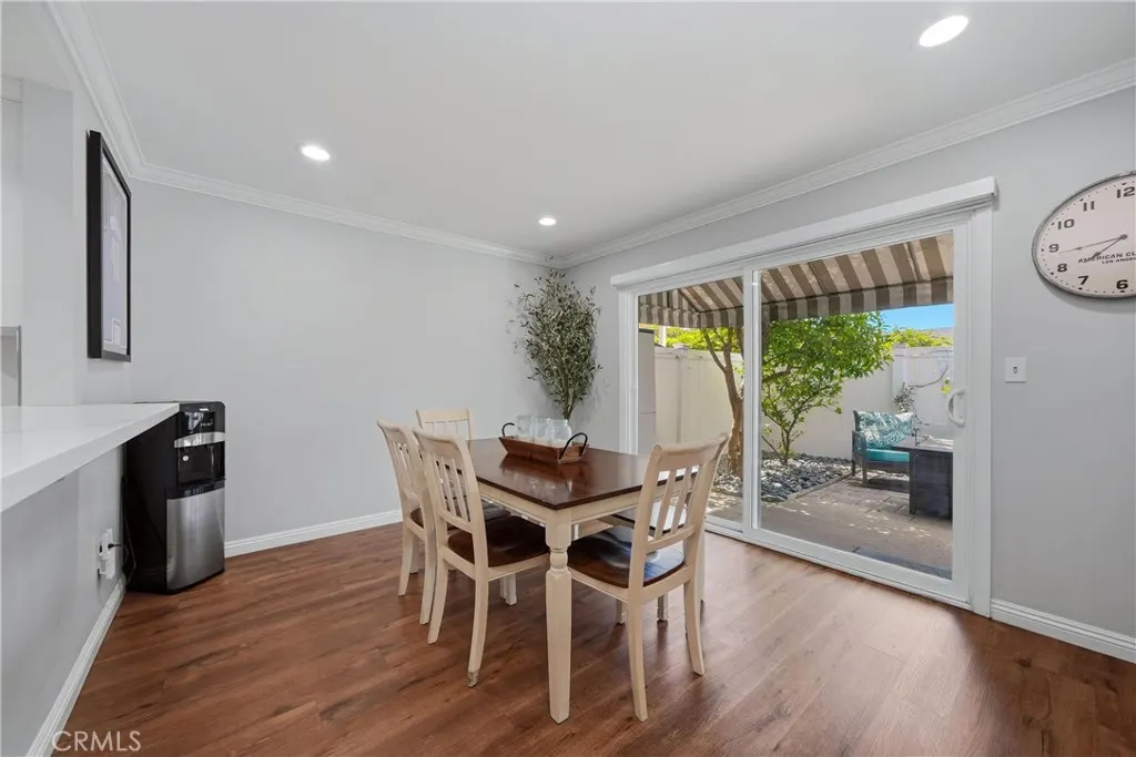 3131 Laurel Avenue #9