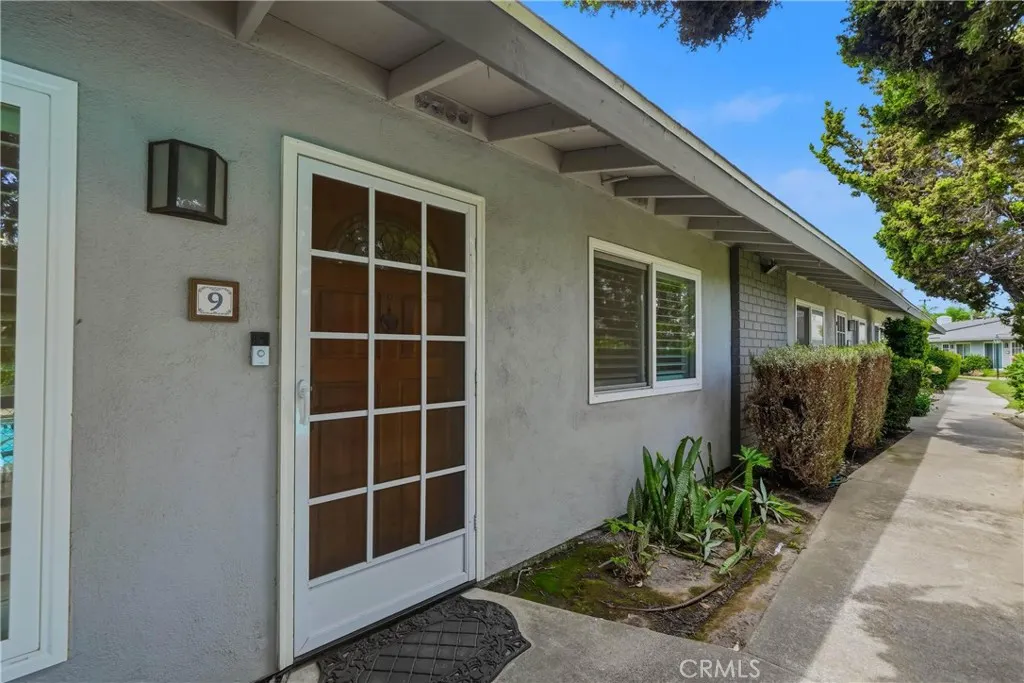 3131 Laurel Avenue #9
