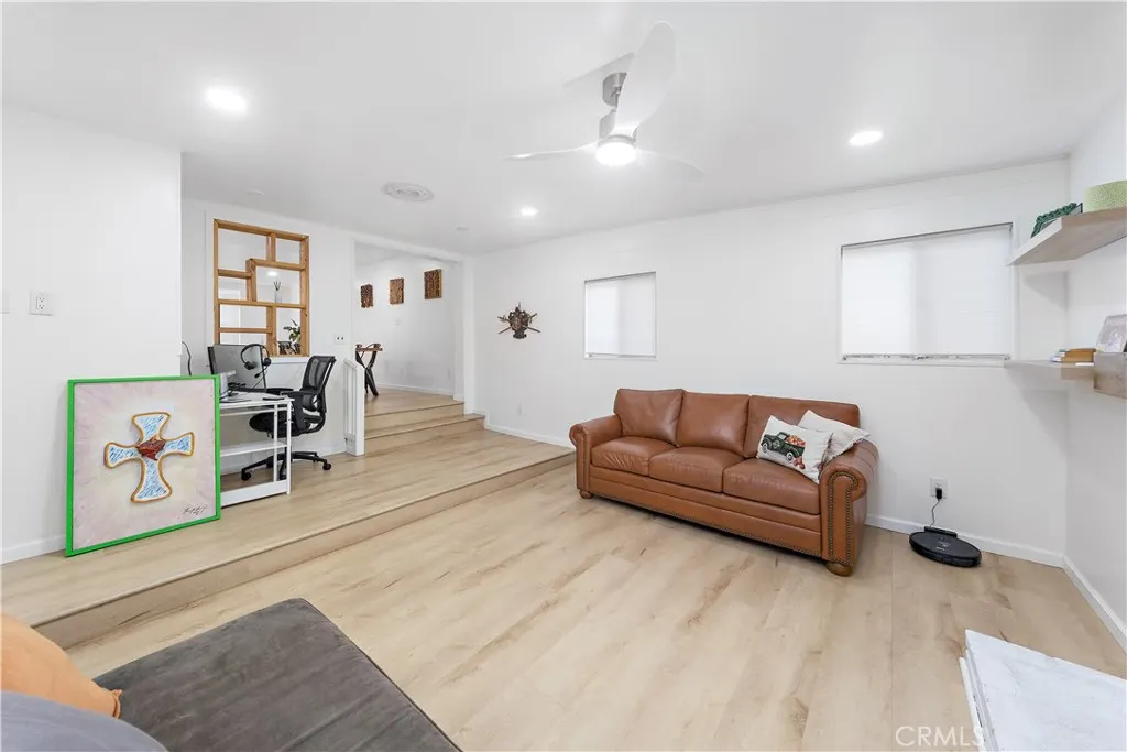 556 E. El Morado Court