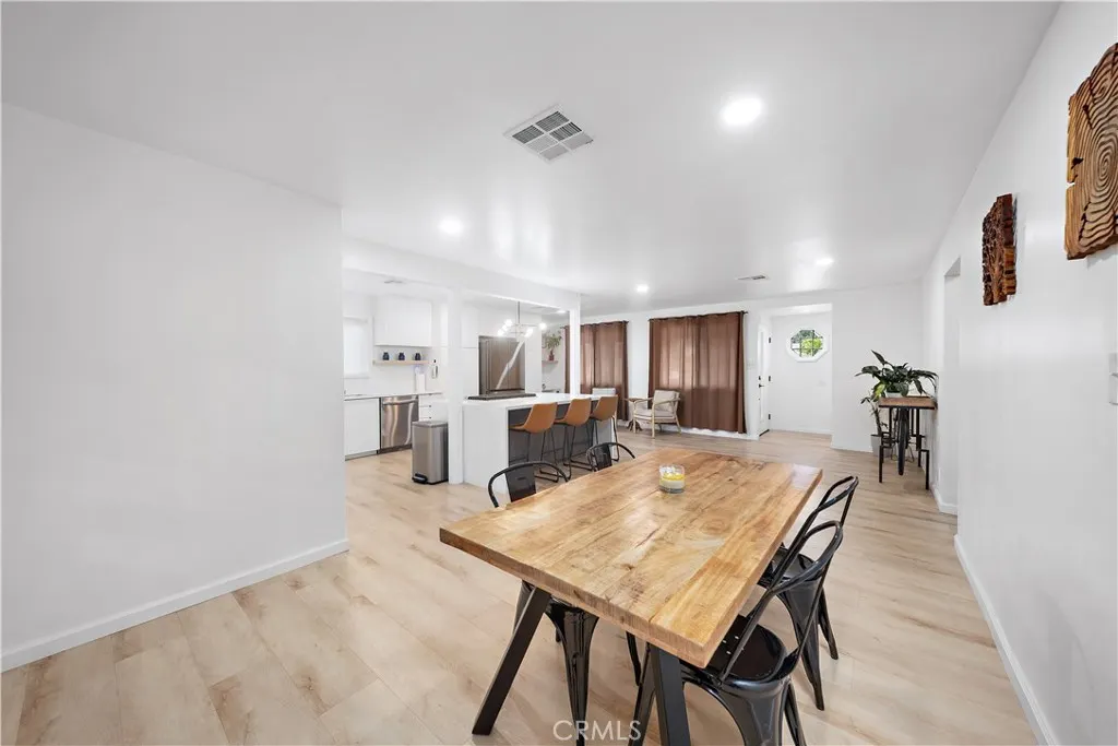 556 E. El Morado Court