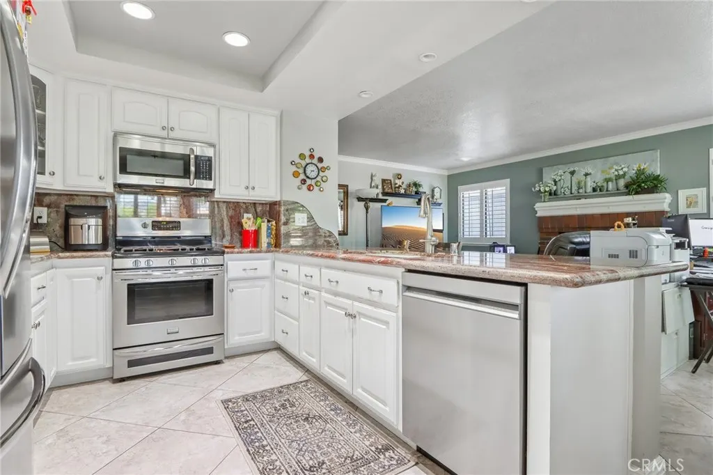 4914 Calle El Toro
