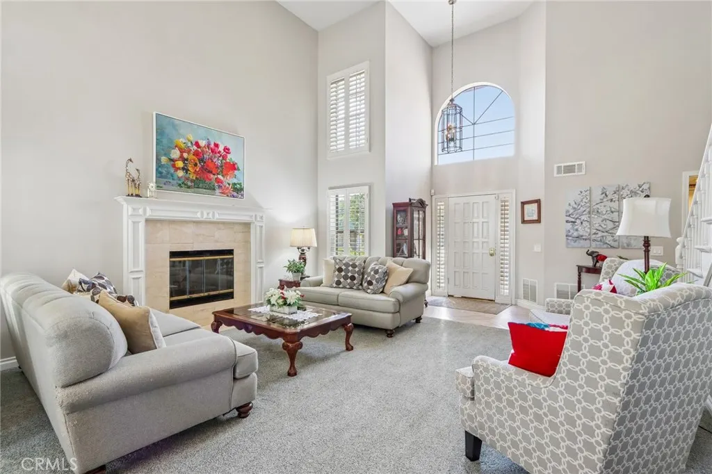 4914 Calle El Toro