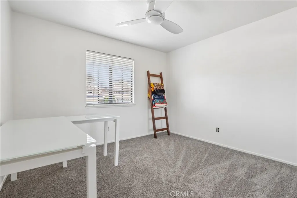 4914 Calle El Toro