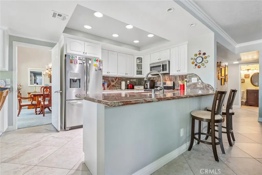 4914 Calle El Toro
