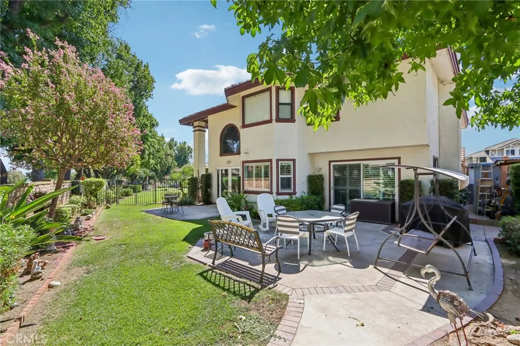 4914 Calle El Toro