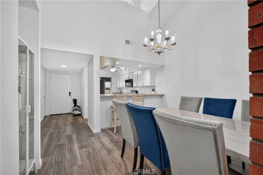 1616 Aspen Village