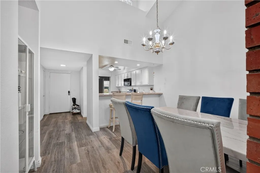 1616 Aspen Village