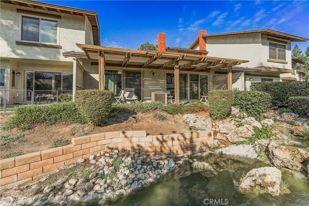 1616 Aspen Village