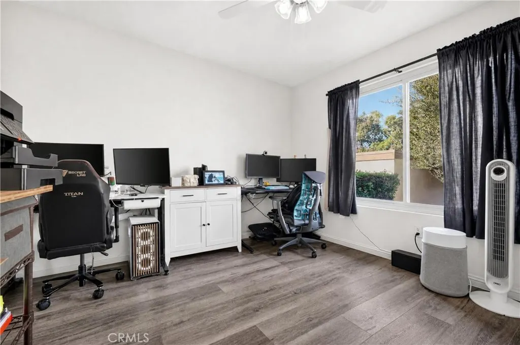 1616 Aspen Village