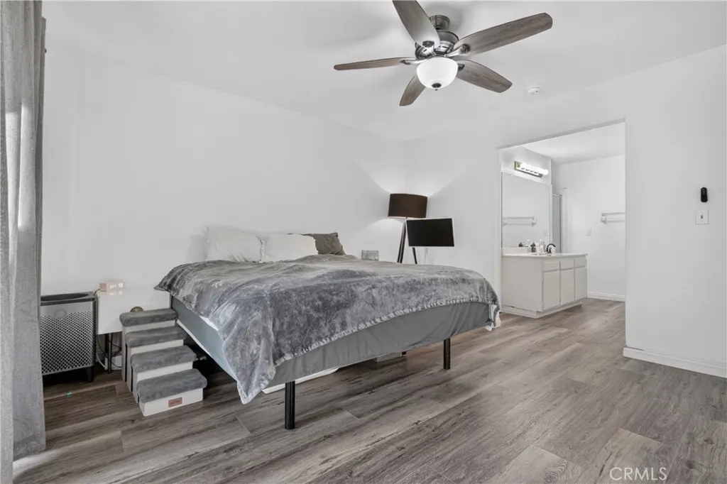 1616 Aspen Village