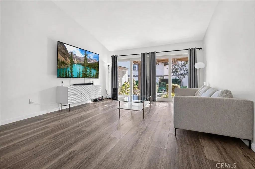 1616 Aspen Village