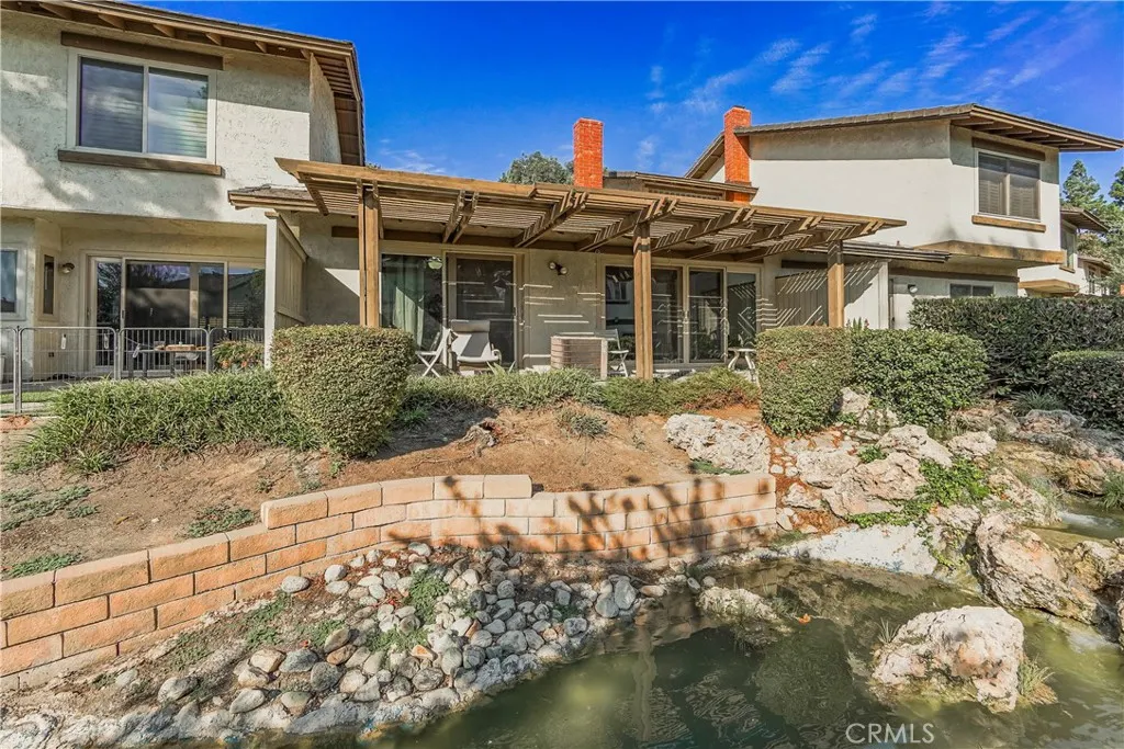 1616 Aspen Village