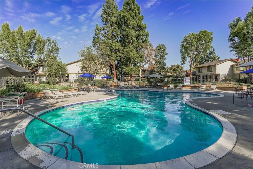 1616 Aspen Village