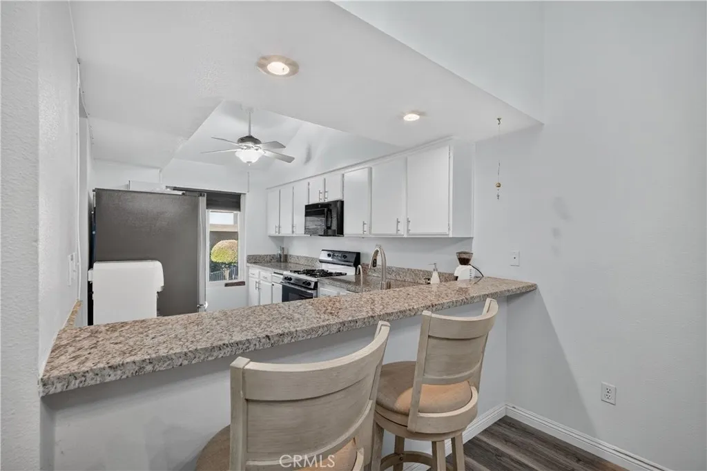 1616 Aspen Village