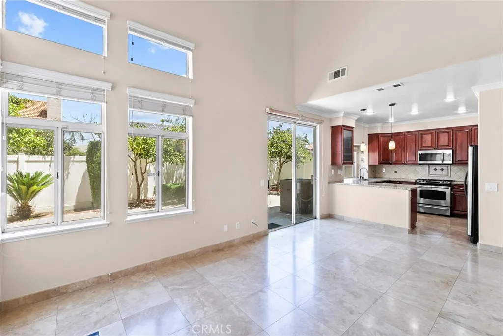 2184 Rancho Hills