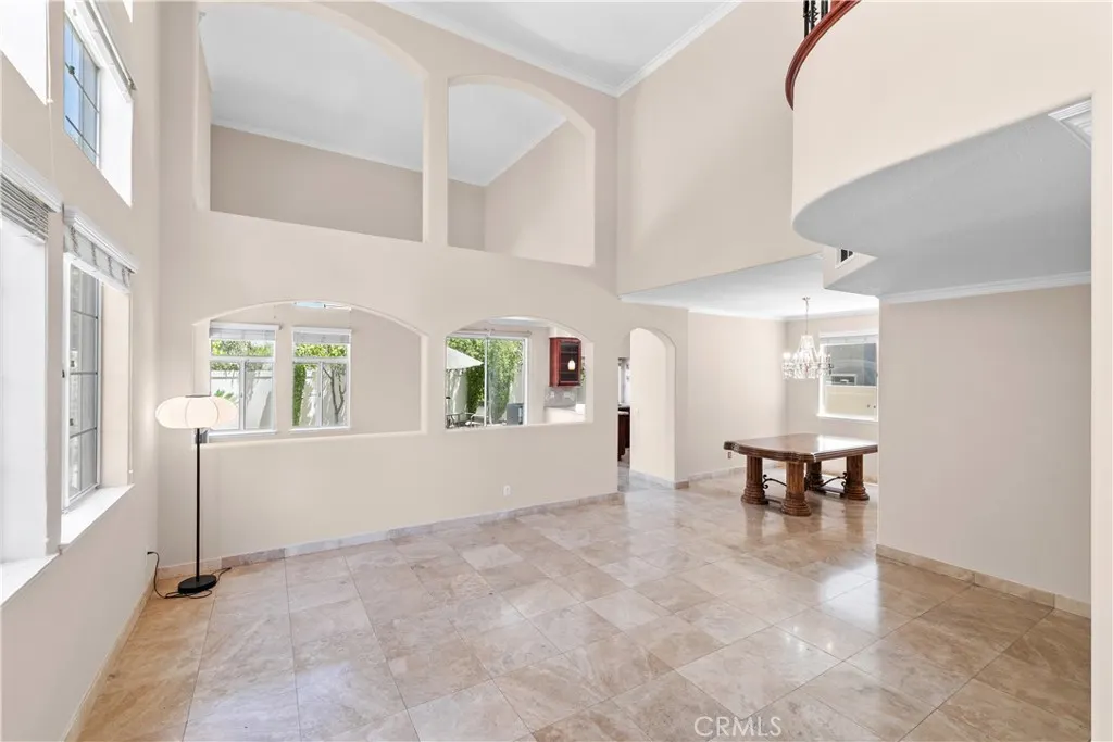 2184 Rancho Hills