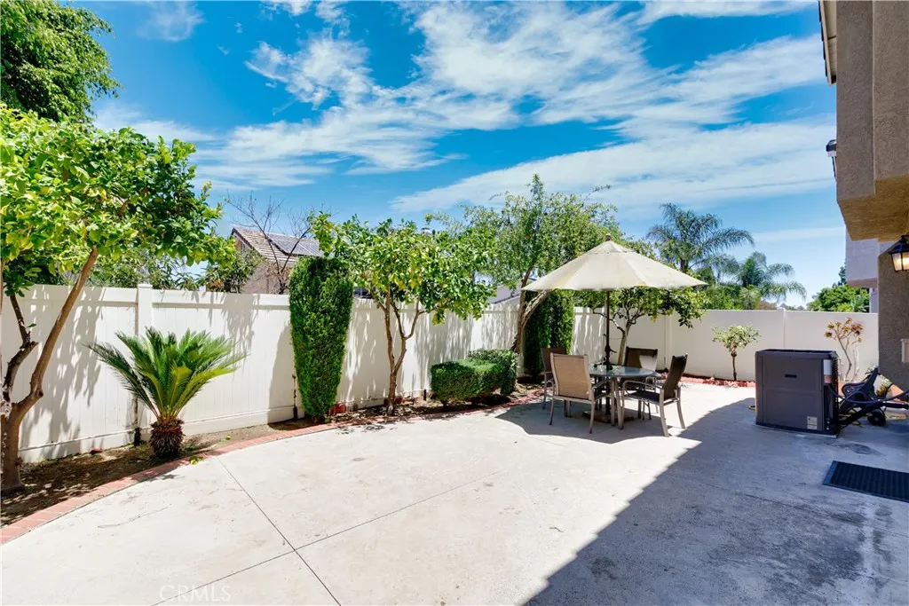 2184 Rancho Hills