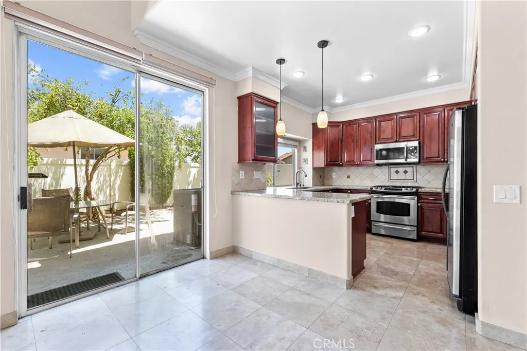 2184 Rancho Hills