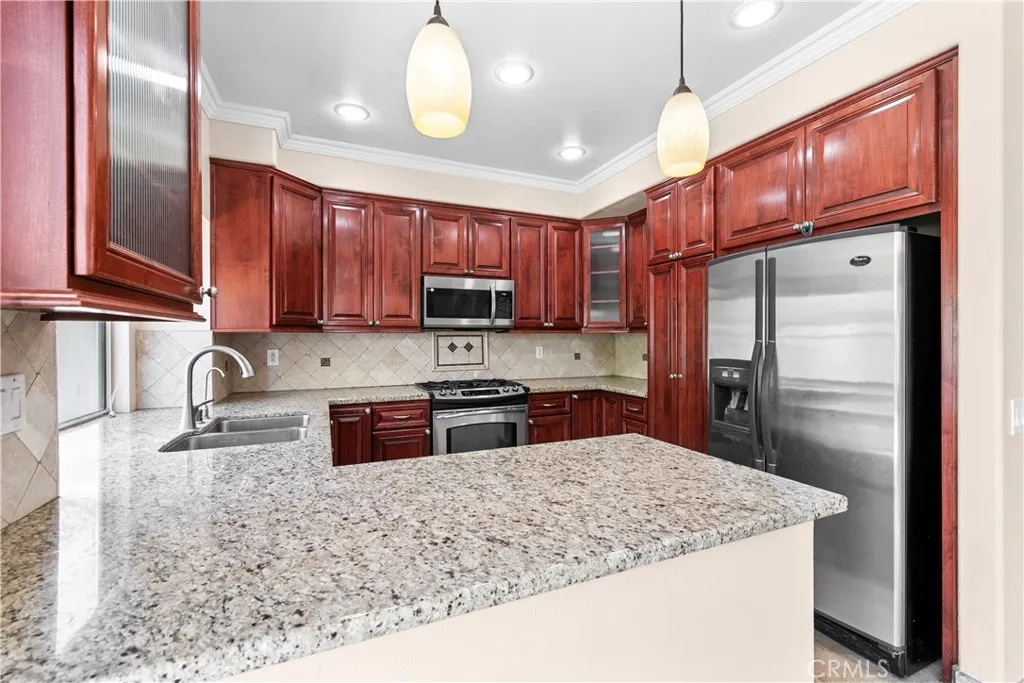 2184 Rancho Hills