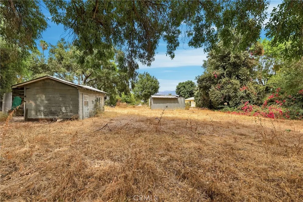 1436 3rd Street