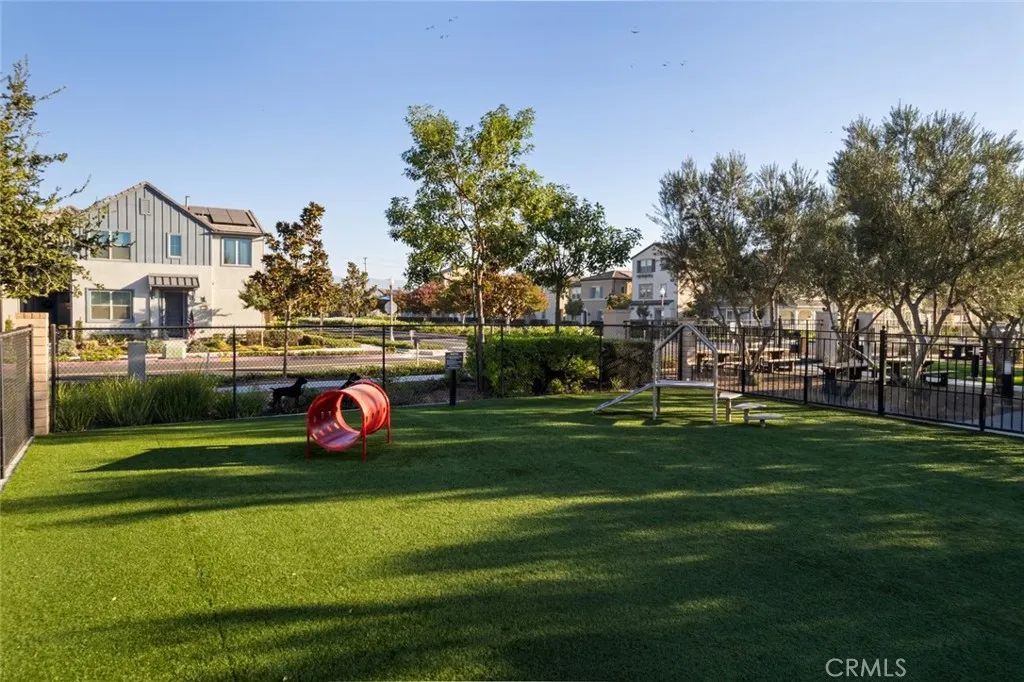 16147 Pasture Avenue