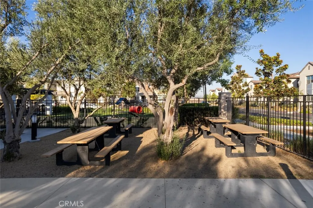 16147 Pasture Avenue