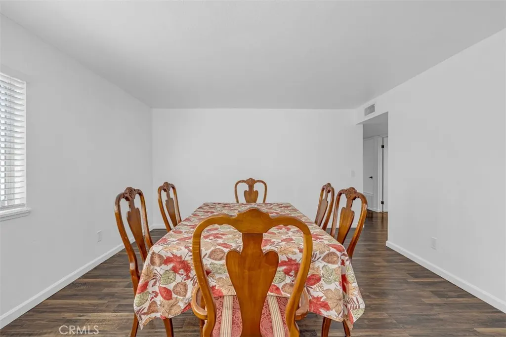 1005 Lakeview