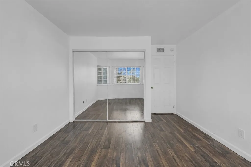 1005 Lakeview