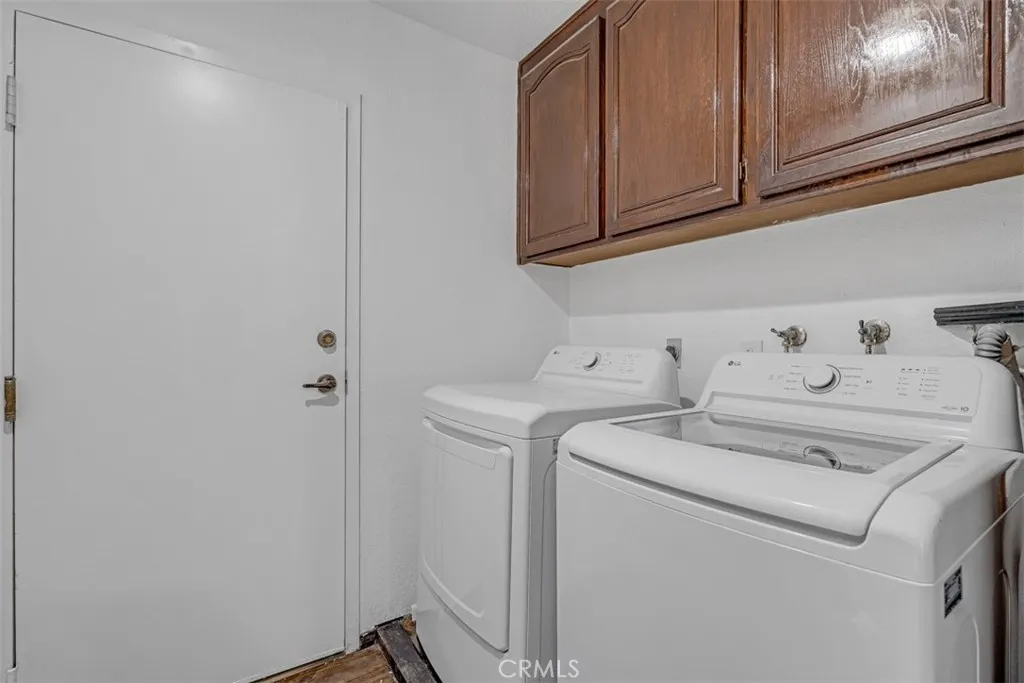 1005 Lakeview