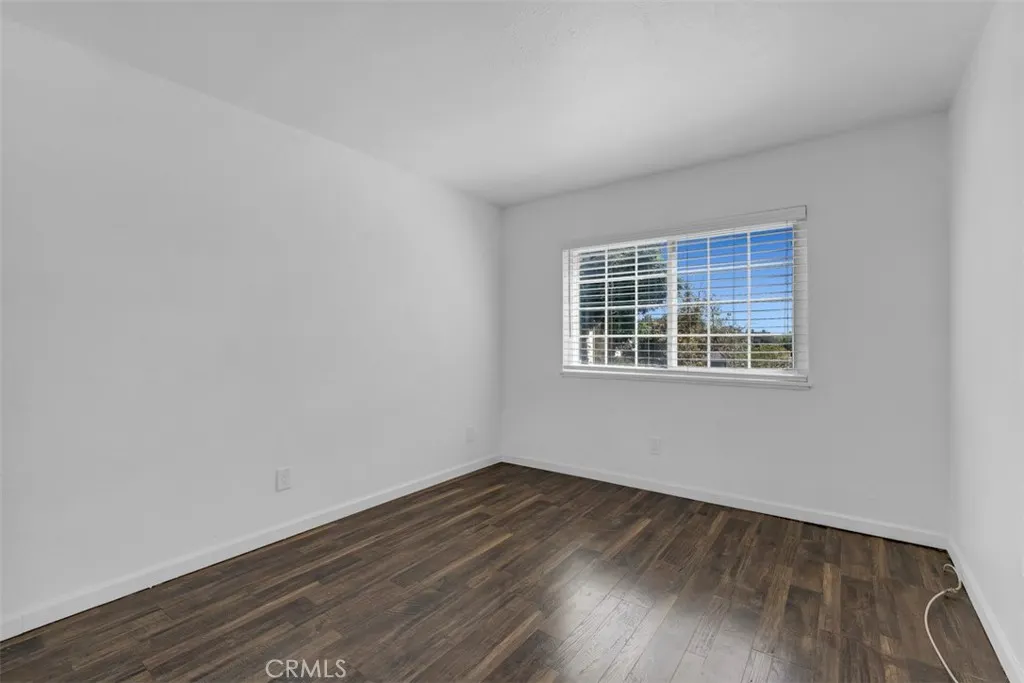 1005 Lakeview