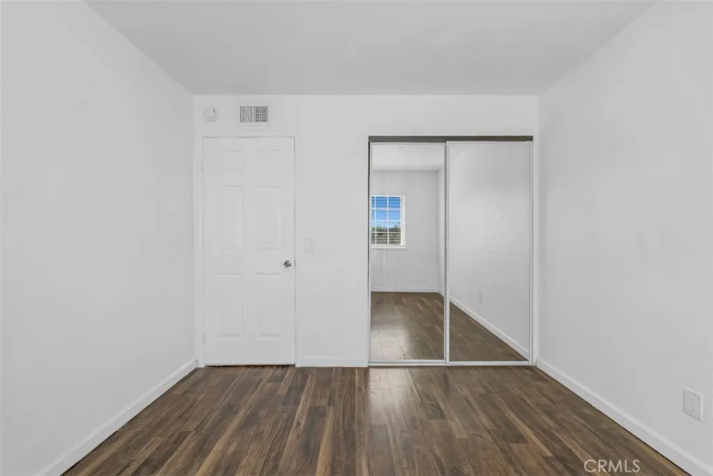 1005 Lakeview