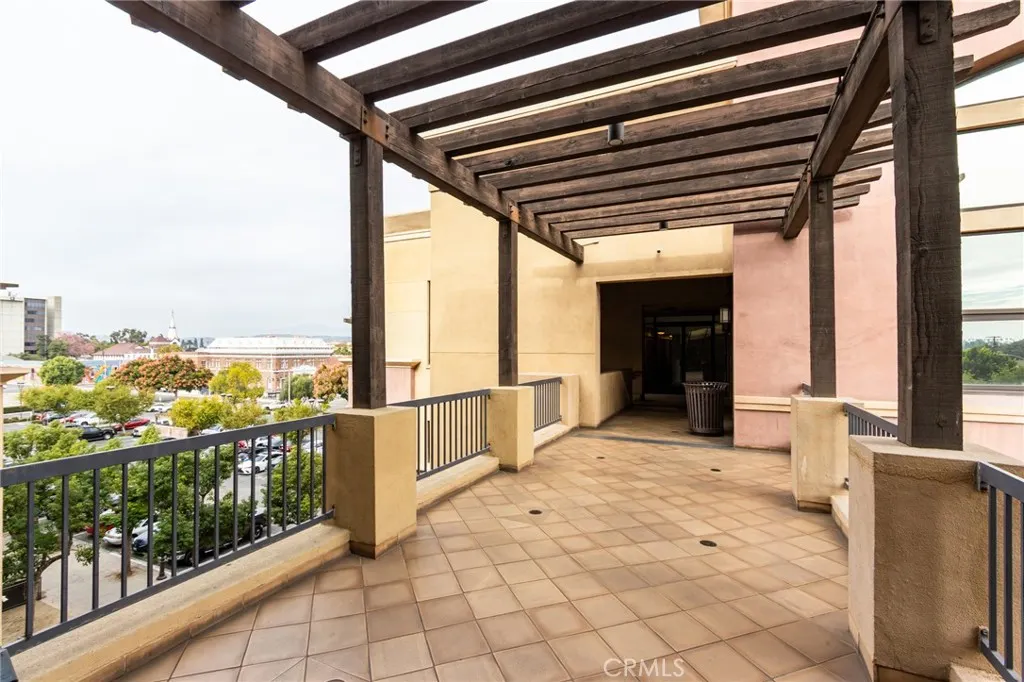 101 W Mission #327