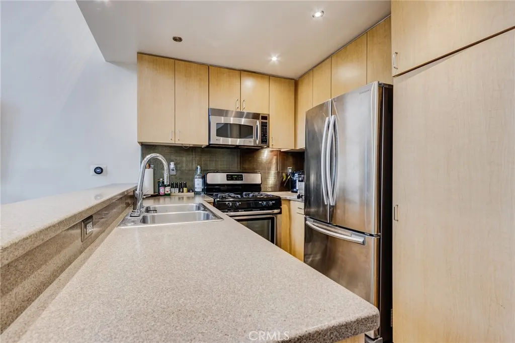 101 W Mission #327