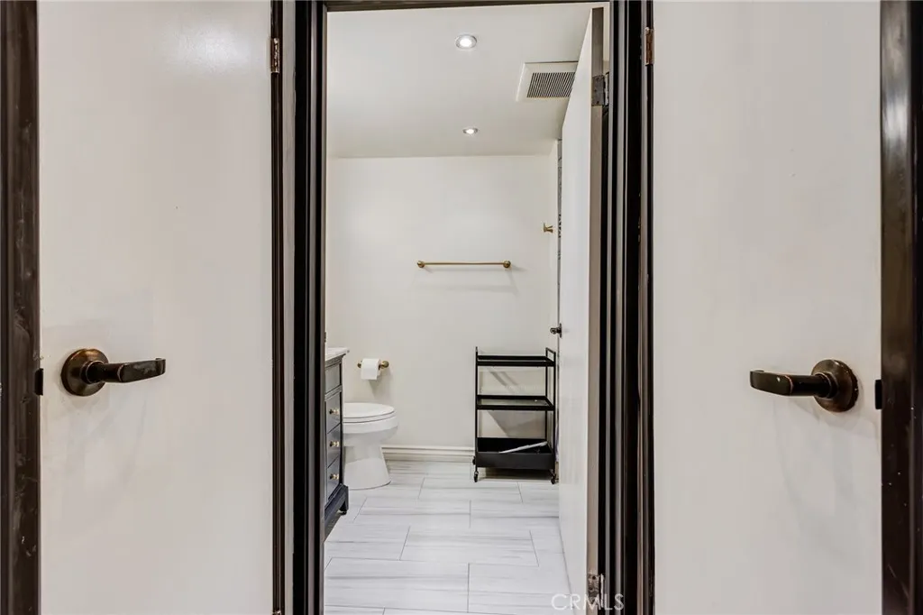 101 W Mission #327