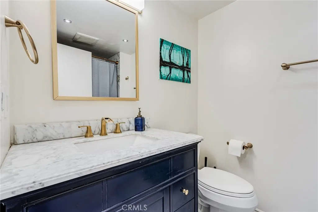 101 W Mission #327
