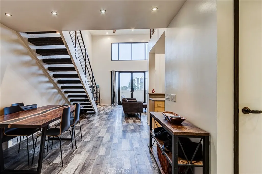 101 W Mission #327