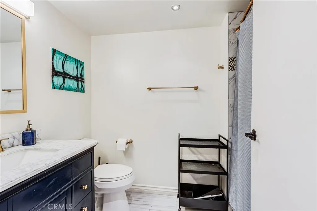 101 W Mission #327