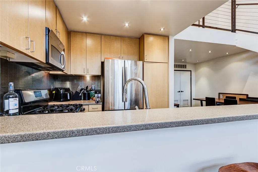 101 W Mission #327