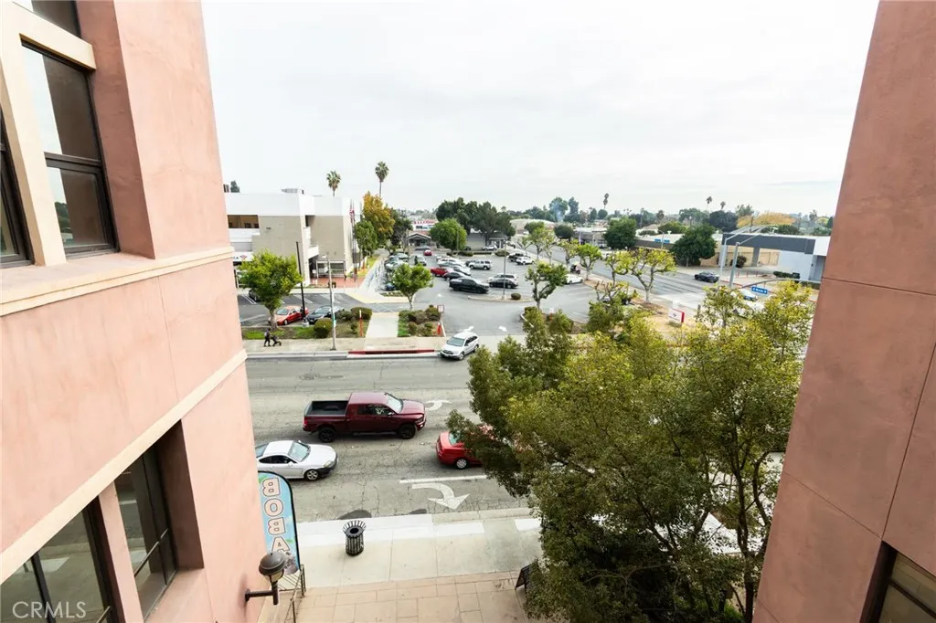 101 W Mission #327