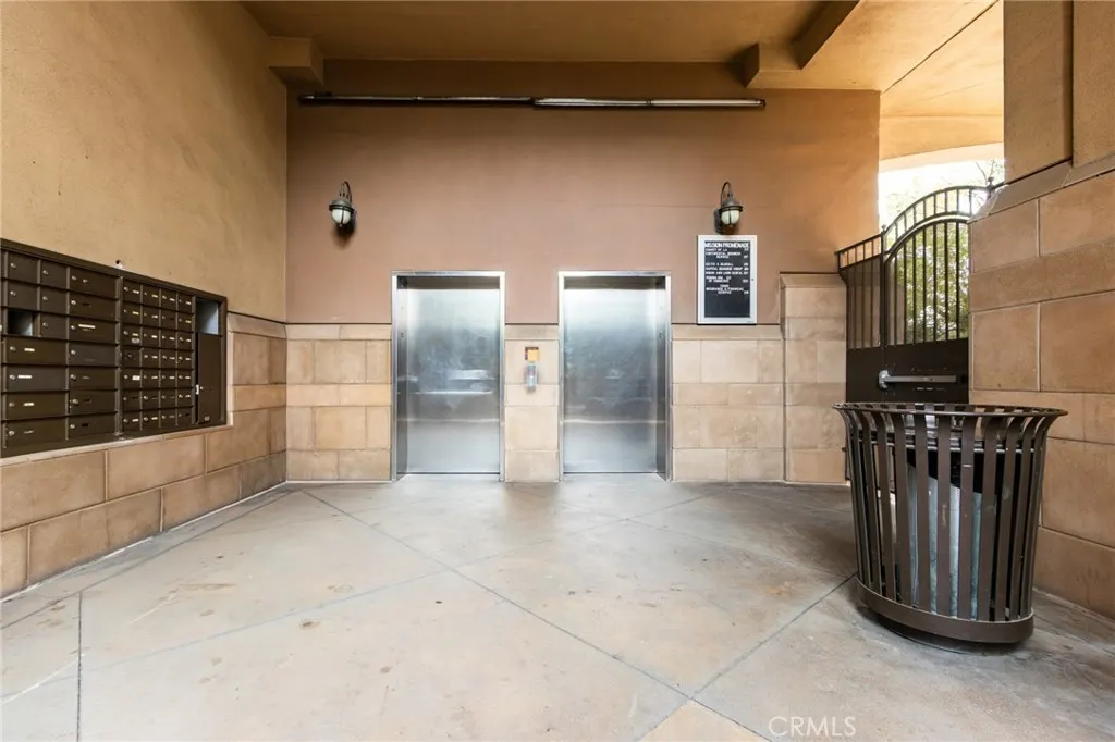 101 W Mission #327