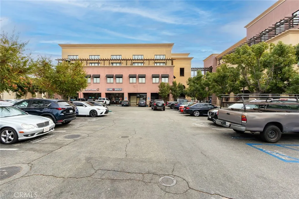 101 W Mission #327