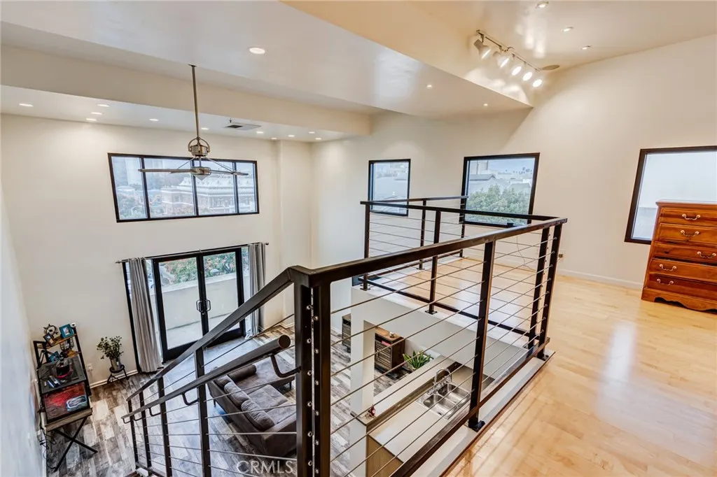 101 W Mission #327