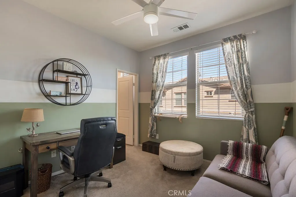 821 E Cassia #E
